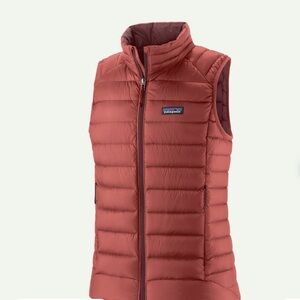 Patagonia Women’s Down Vest - GUC Size Small